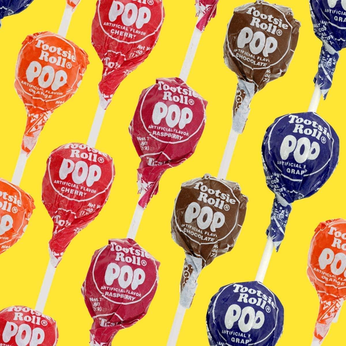 Tootsie Pops - Assorted Flavors - 45 ct bag 28.2 oz - Great Halloween Candy - Cherry, Orange, Strawberry, Grape, and Chocolate Flavors